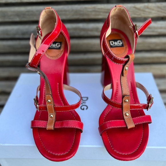 Dolce & Gabbana red leather sandals block heels - Picture 5 of 12